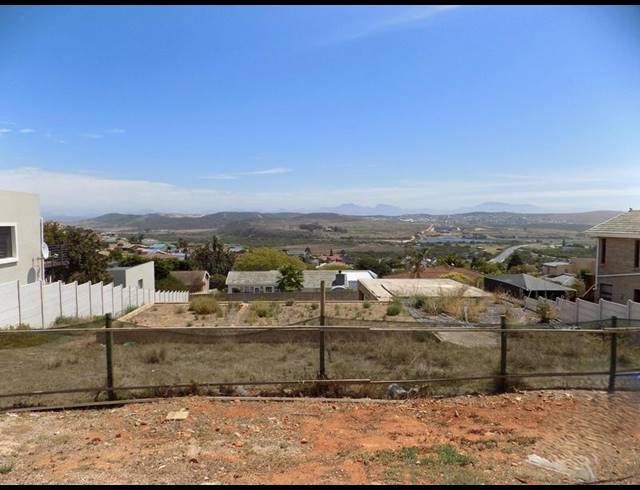 LAND FOR SALE IN HARTENBOS HEUWELS